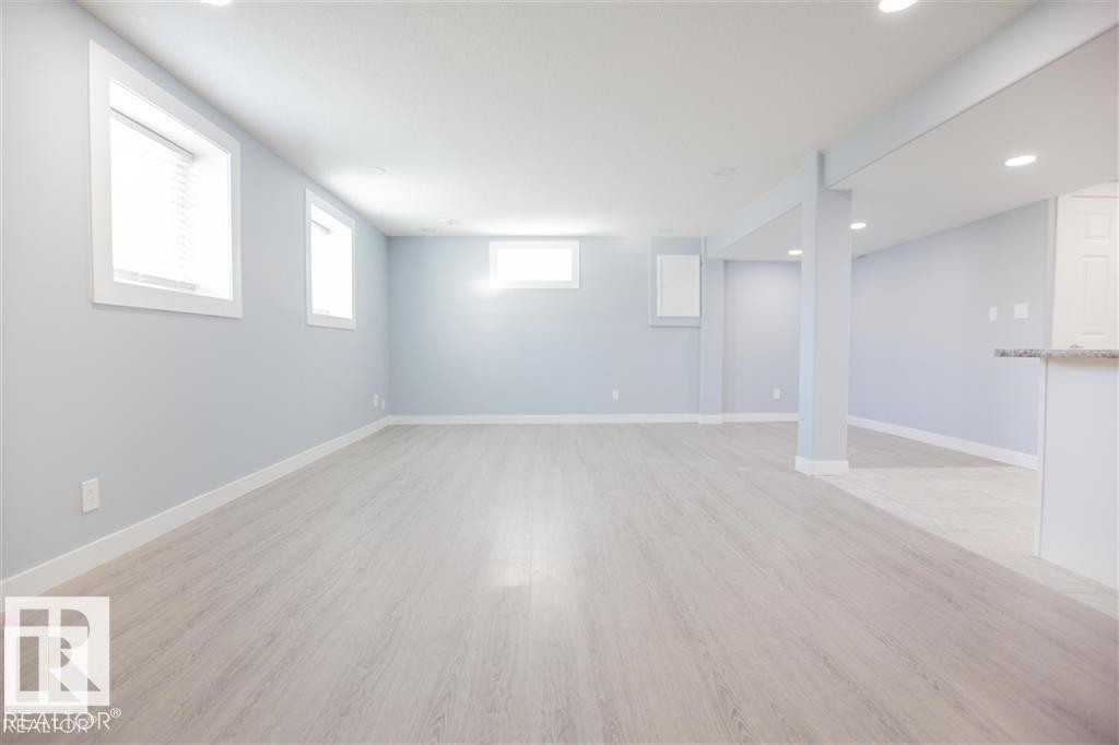 17208 106 Street Nw, Edmonton, AB - Indoor