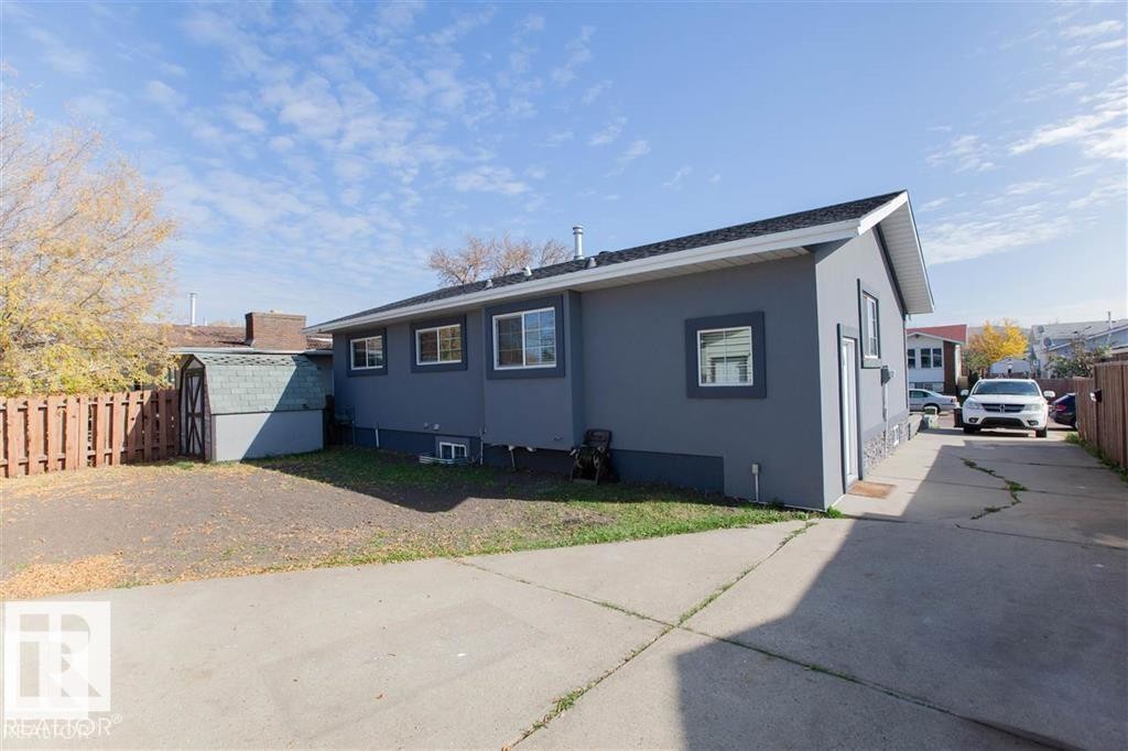17208 106 Street Nw, Edmonton, AB - Outdoor With Exterior