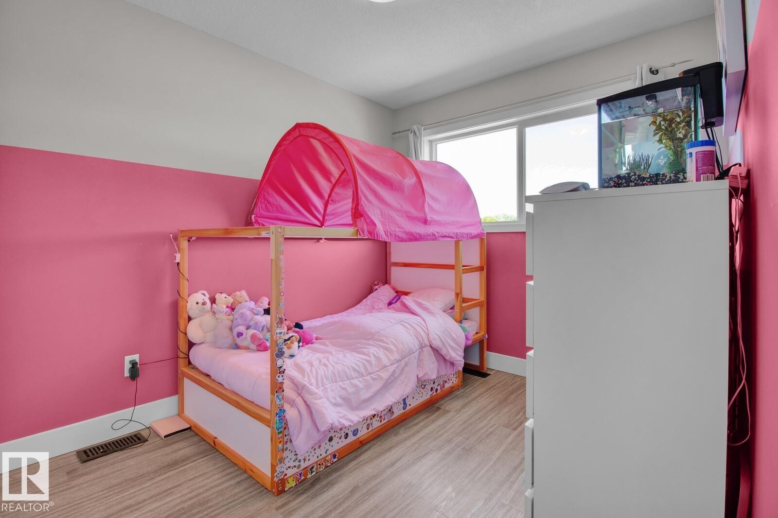 29 13215 153 Avenue, Edmonton, AB - Indoor Photo Showing Bedroom