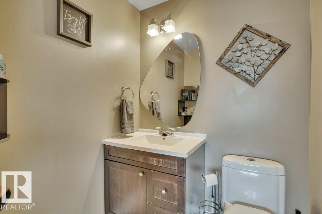 #304 10320 113 St Nw, Edmonton, AB - Indoor Photo Showing Bathroom