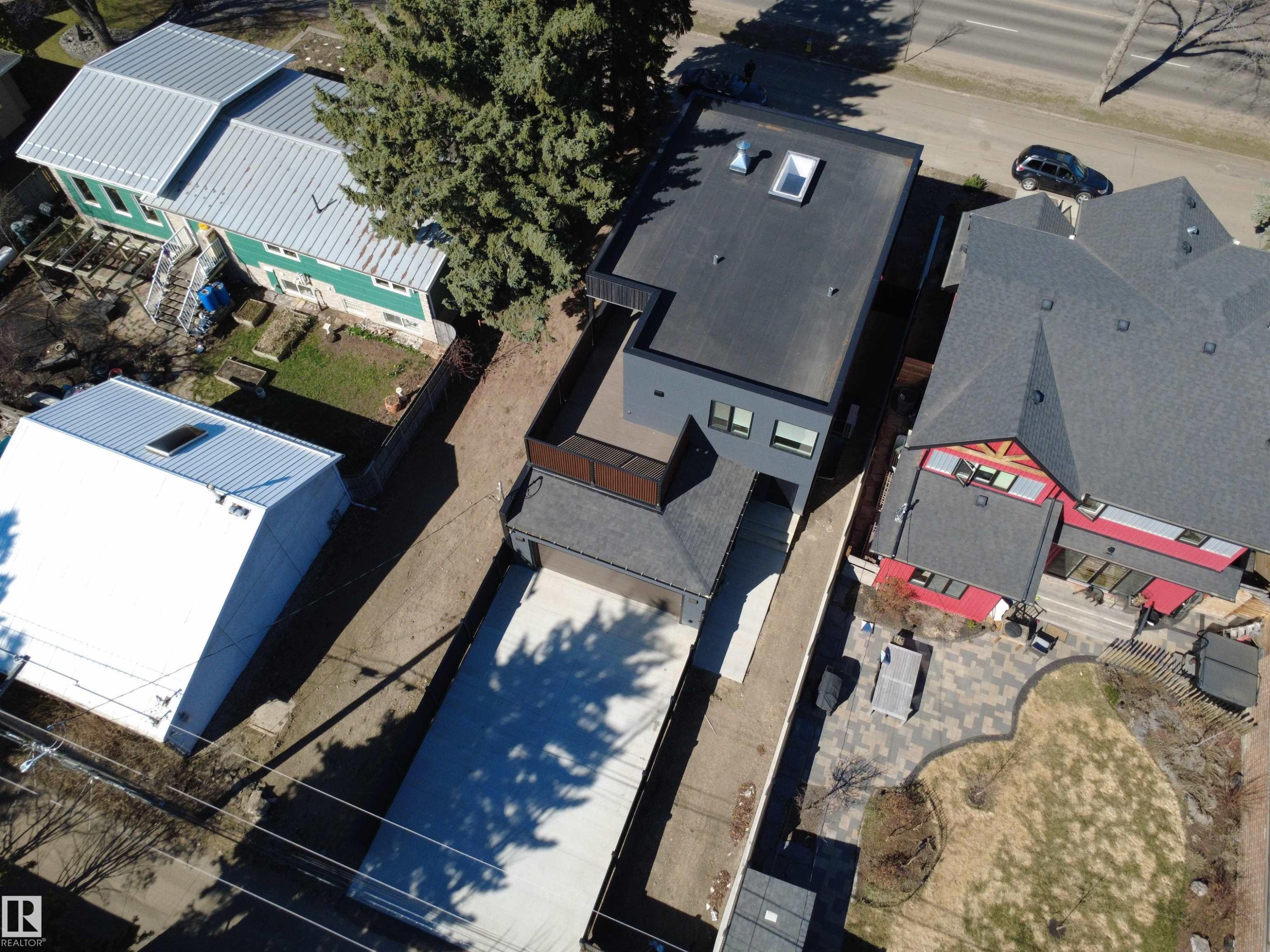 8815 142 Street Nw, Edmonton, AB - Outdoor