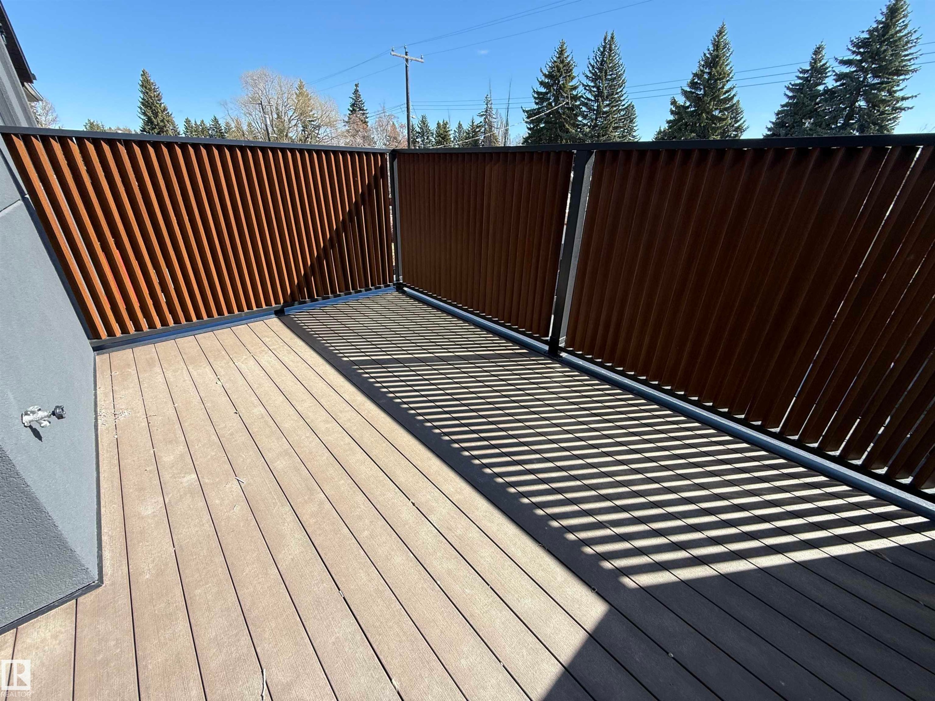 8815 142 Street Nw, Edmonton, AB - Outdoor
