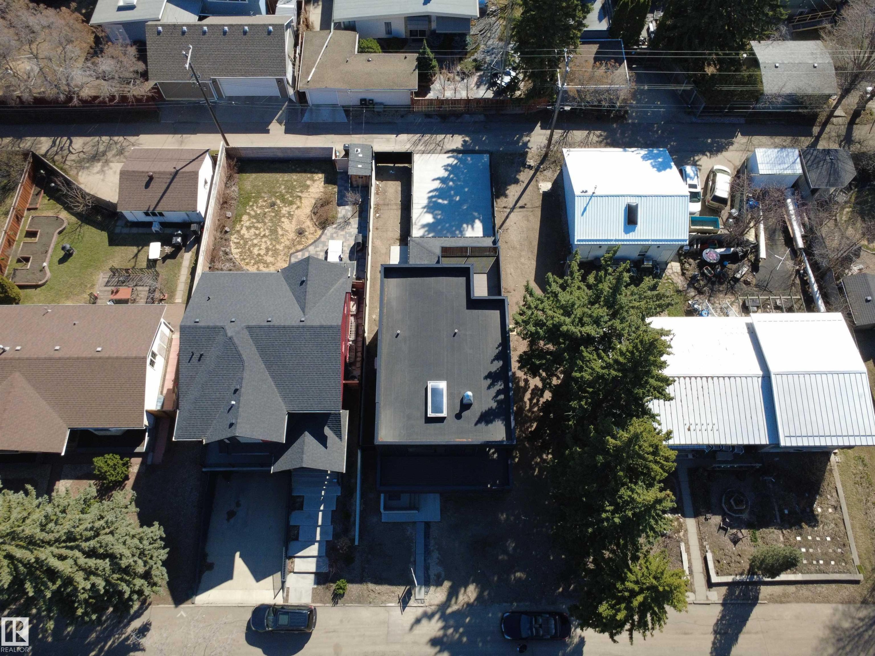 8815 142 Street Nw, Edmonton, AB - Outdoor