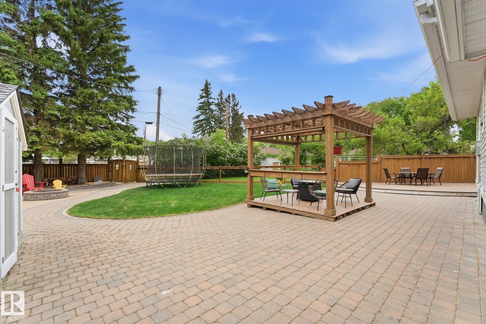 5400 49 Street, Stony Plain, AB - Outdoor