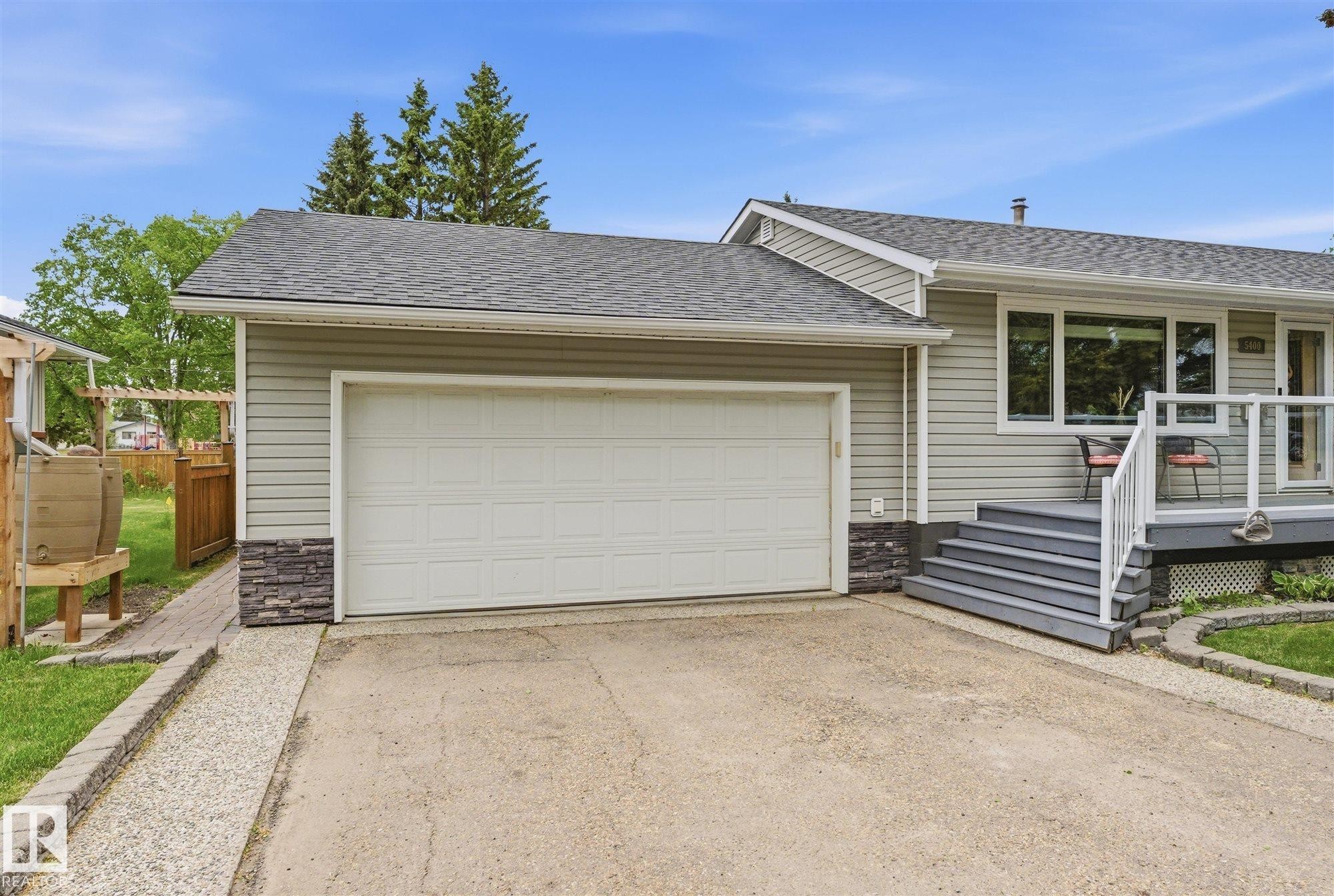 5400 49 Street, Stony Plain, AB - Outdoor With Exterior