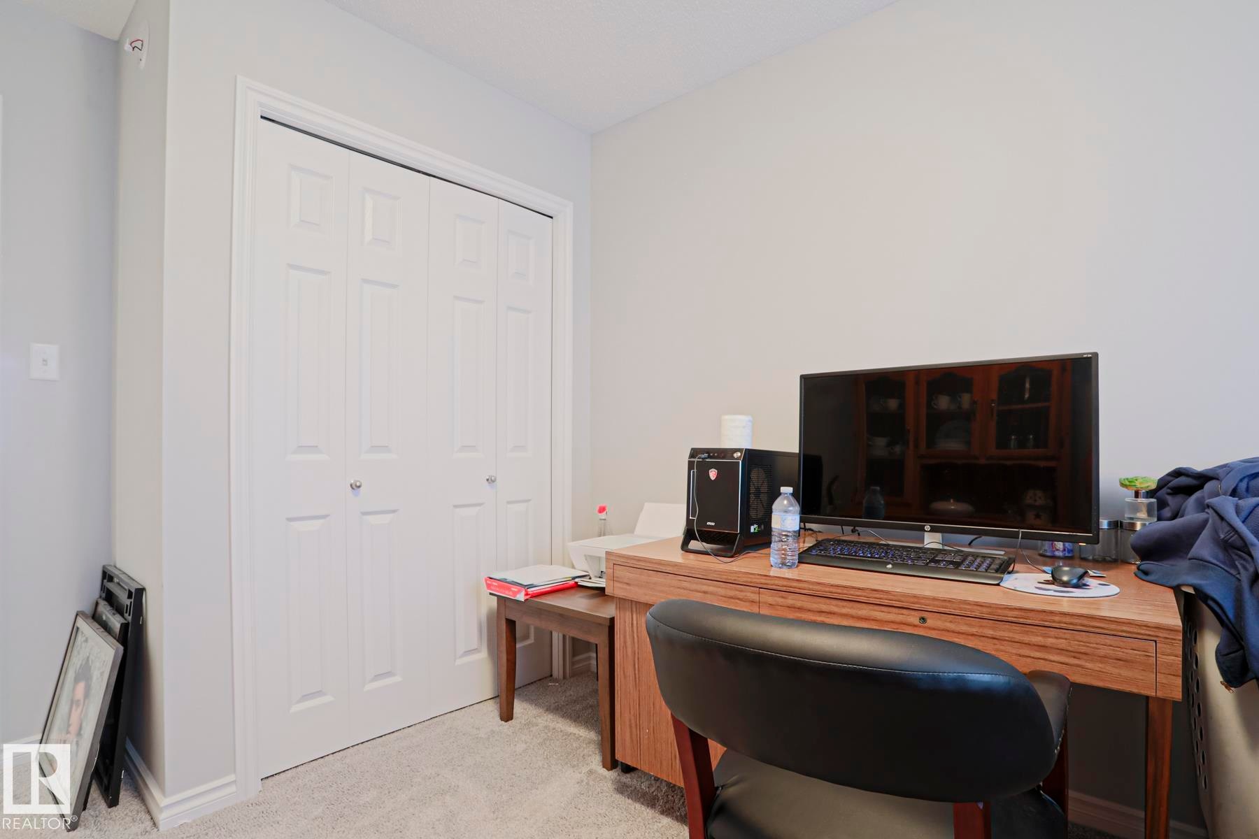492 Ebbers Way Nw, Edmonton, AB - Indoor Photo Showing Other Room
