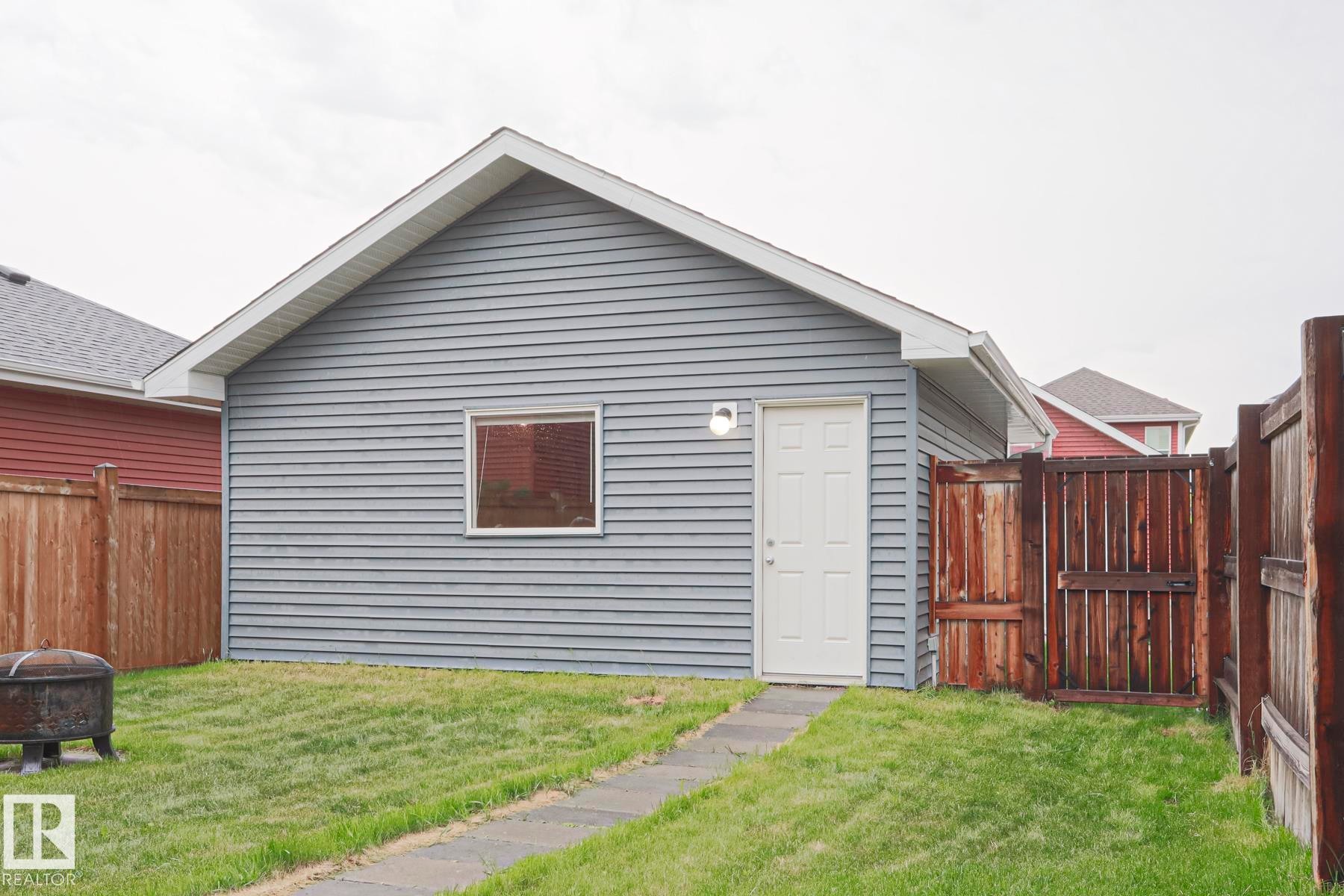 492 Ebbers Way Nw, Edmonton, AB - Outdoor With Exterior