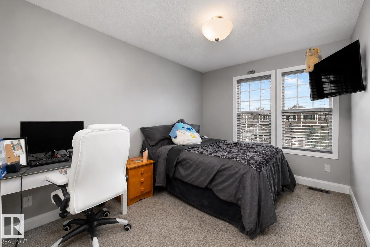 153 Sturtz Bend, Leduc, AB - Indoor Photo Showing Bedroom