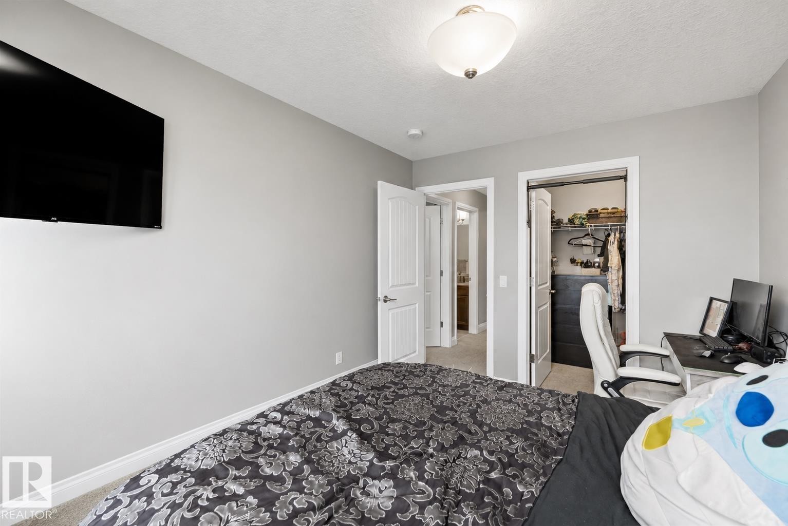 153 Sturtz Bend, Leduc, AB - Indoor Photo Showing Other Room