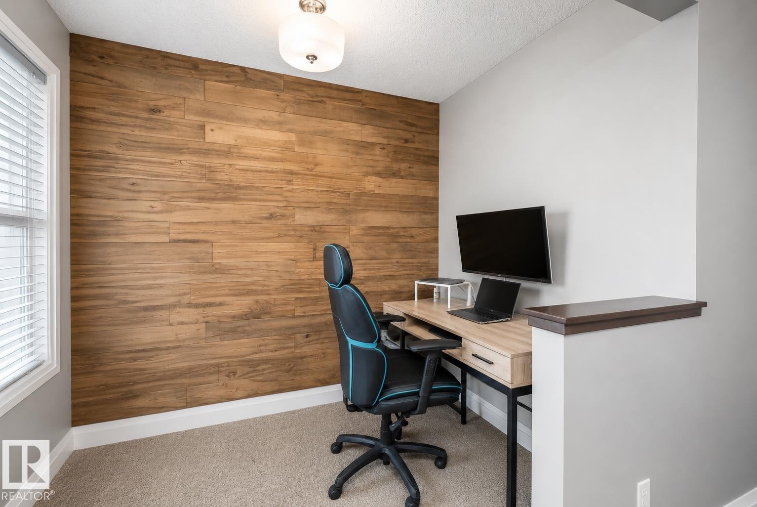 153 Sturtz Bend, Leduc, AB - Indoor Photo Showing Office