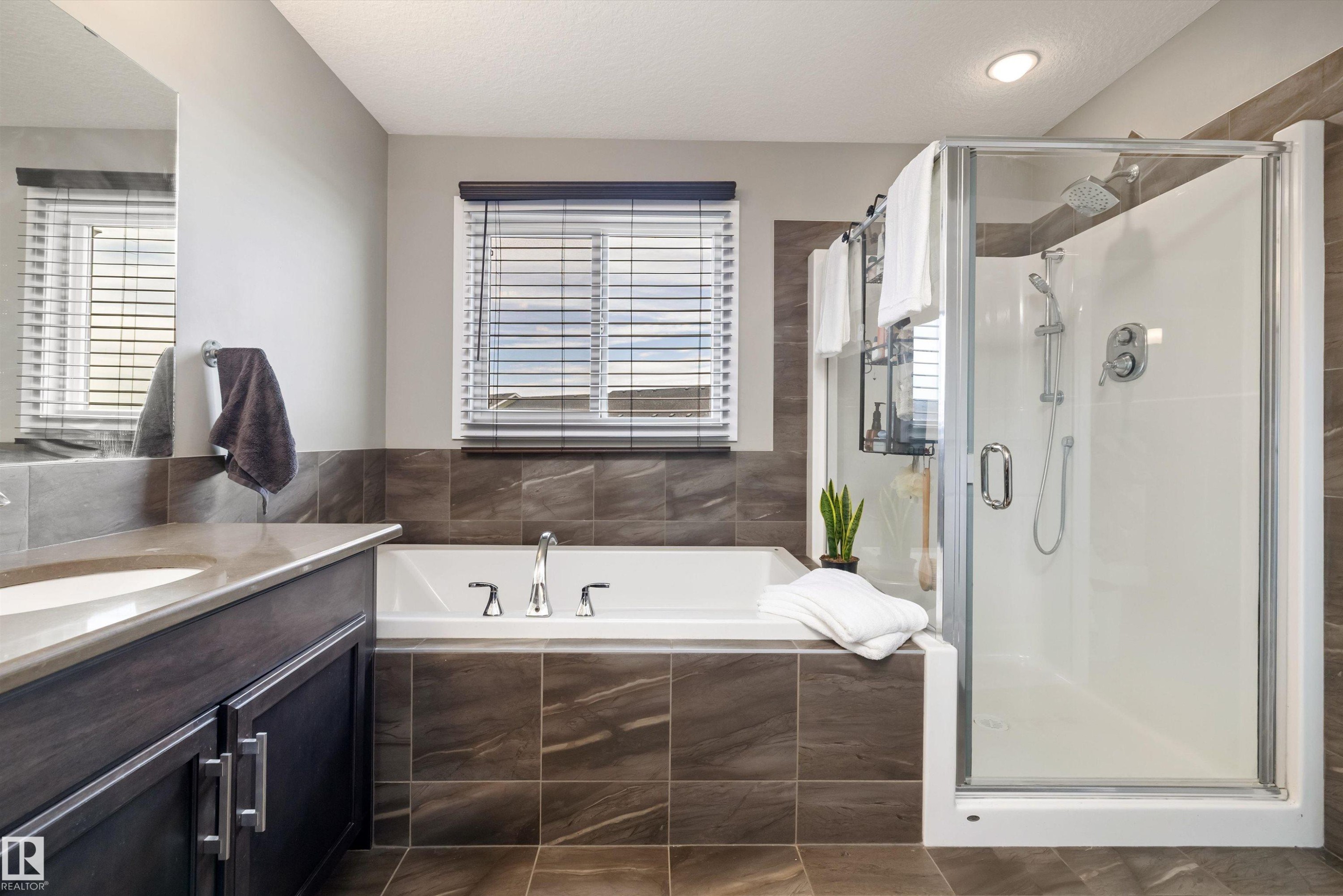 153 Sturtz Bend, Leduc, AB - Indoor Photo Showing Bathroom