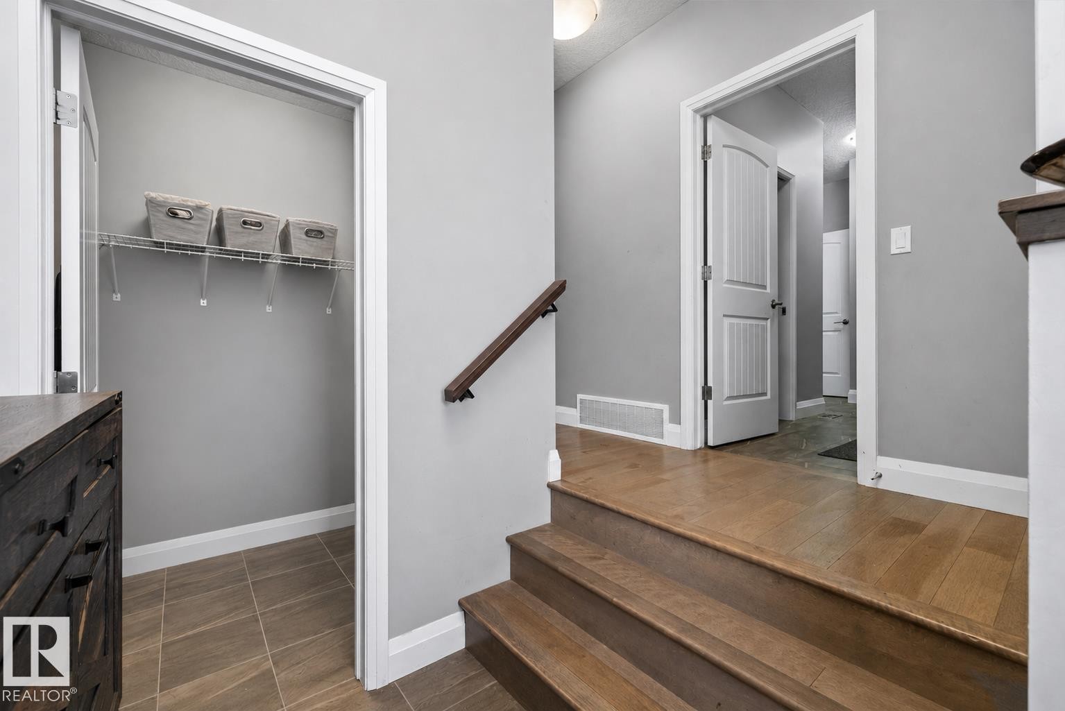 153 Sturtz Bend, Leduc, AB - Indoor Photo Showing Other Room