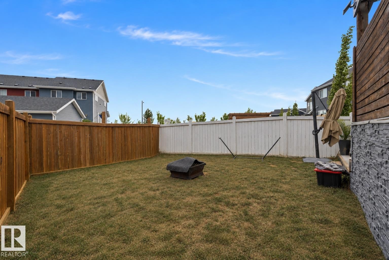 153 Sturtz Bend, Leduc, AB - Outdoor