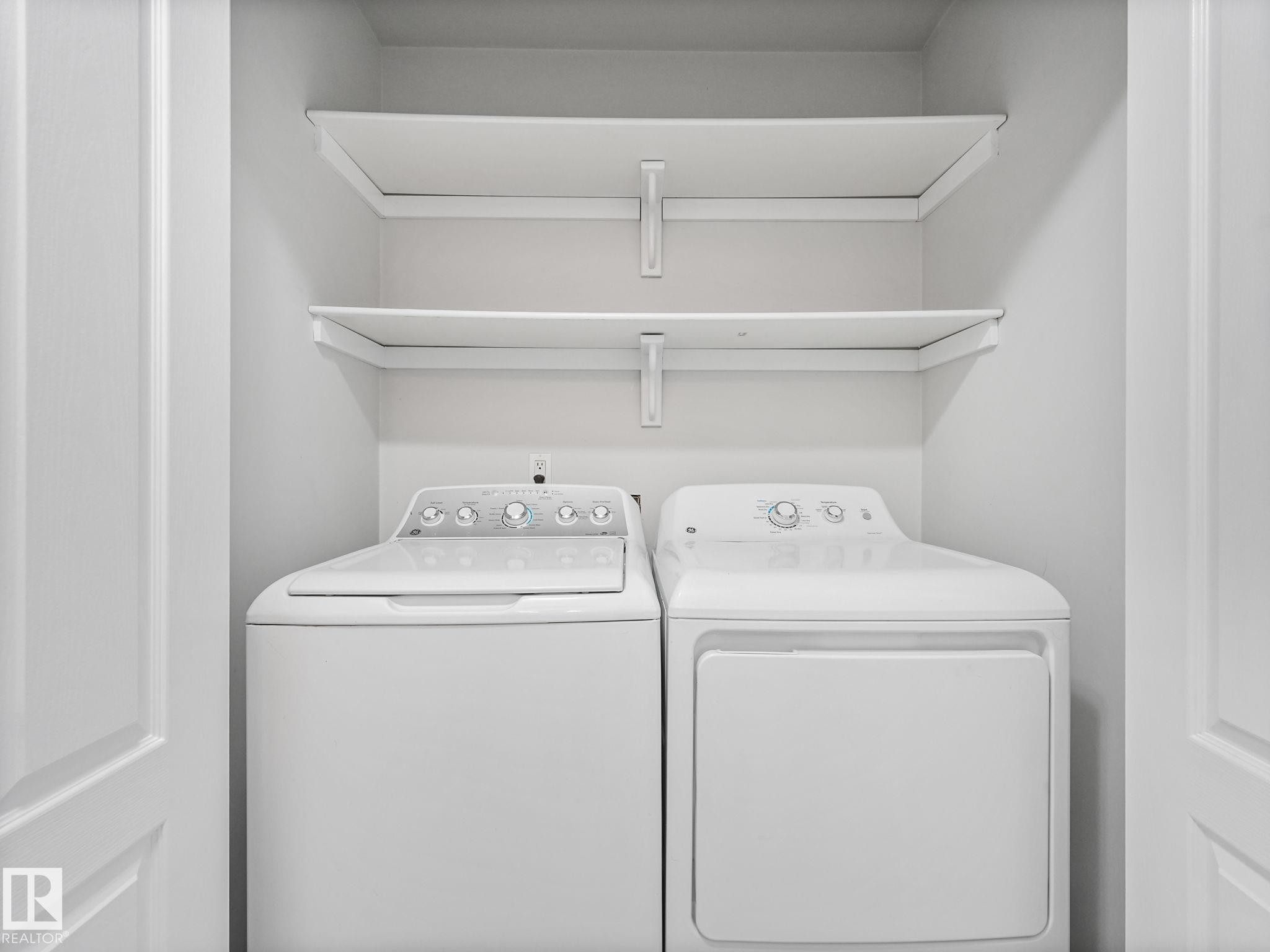 173 Castle Drive, Edmonton, AB - Indoor Photo Showing Laundry Room