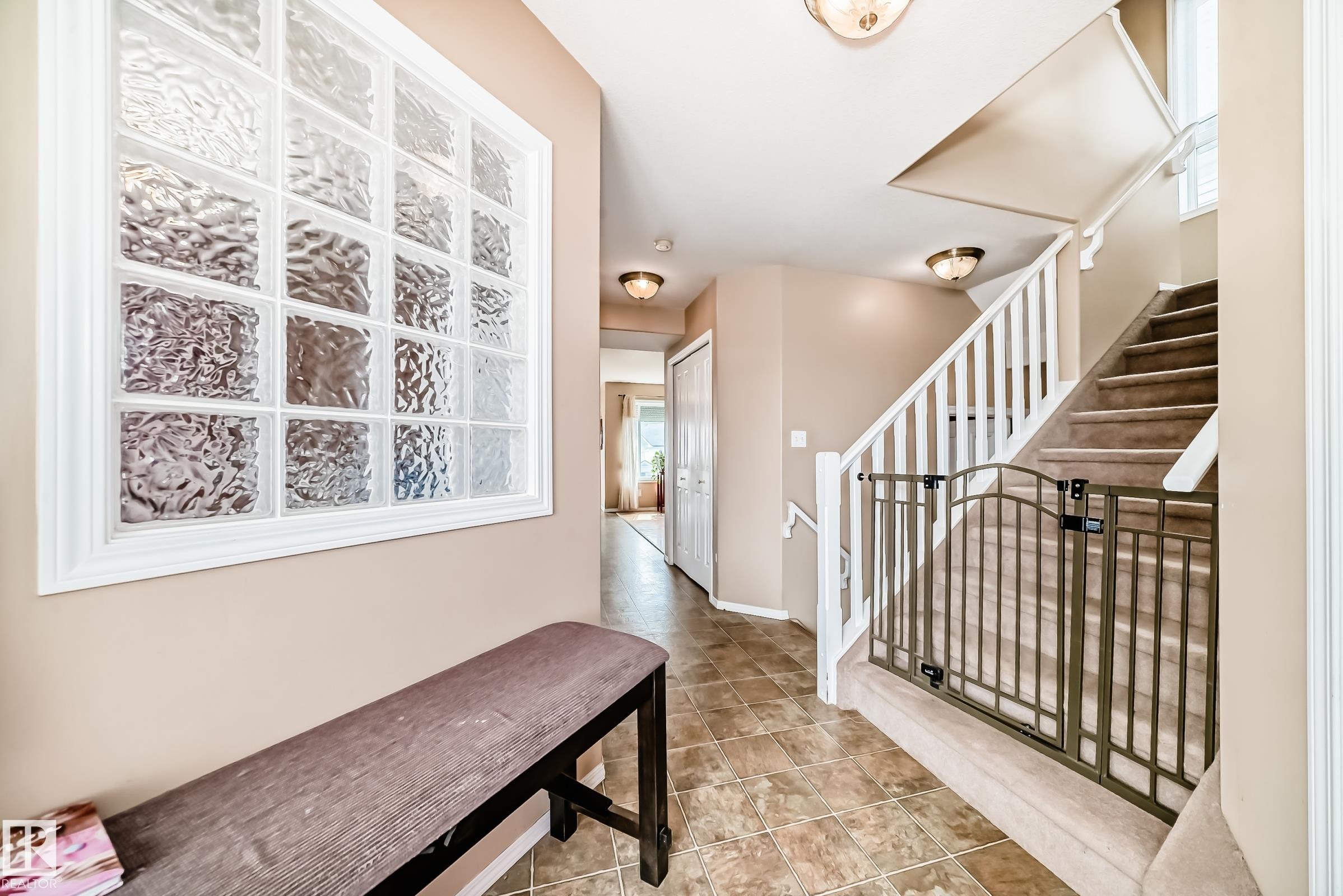 1815 36 Avenue, Edmonton, AB - Indoor Photo Showing Other Room