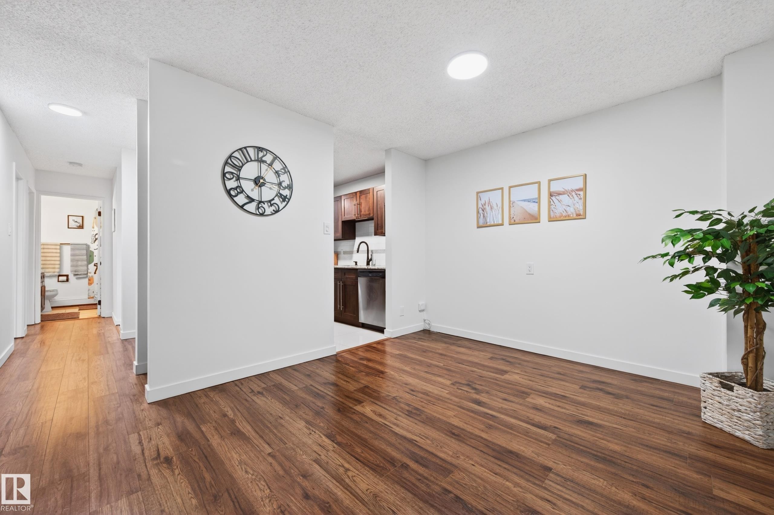 312 14811 51 Avenue, Edmonton, AB - Indoor Photo Showing Other Room