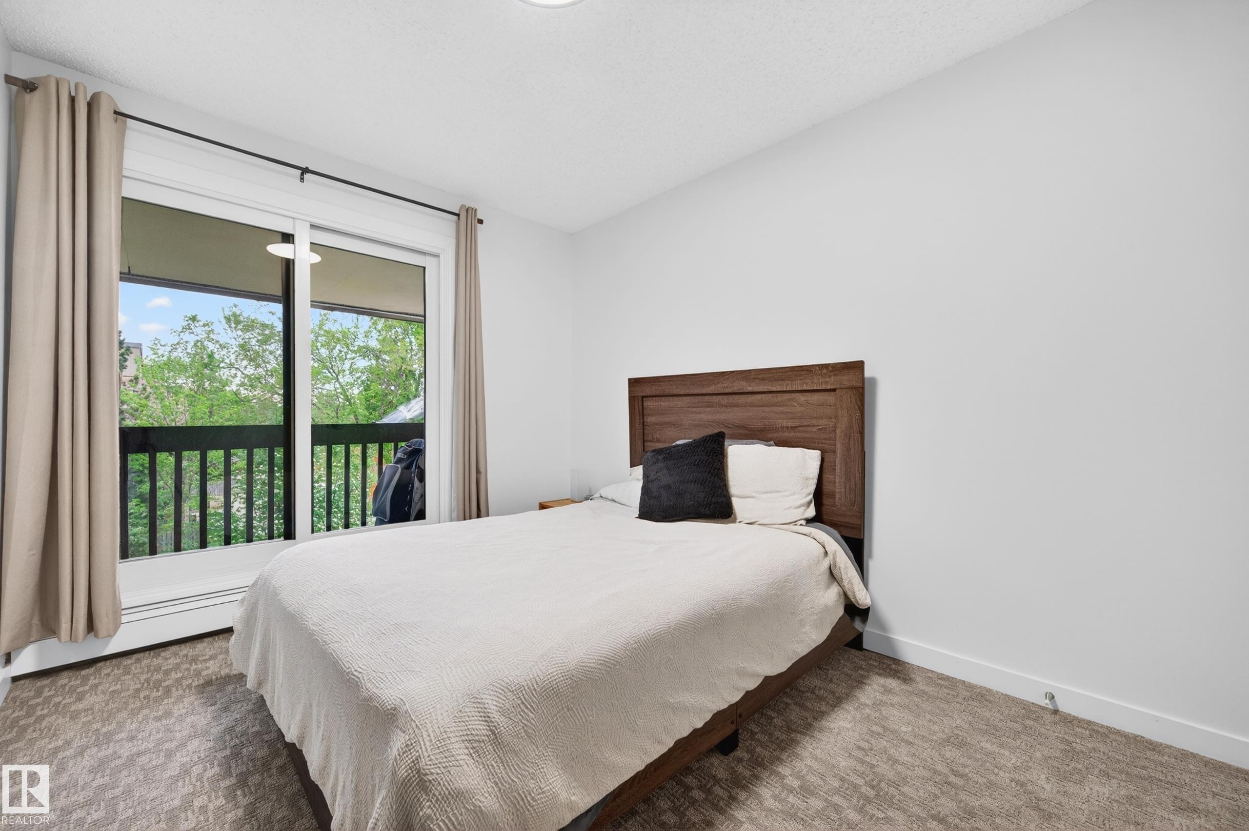 312 14811 51 Avenue, Edmonton, AB - Indoor Photo Showing Bedroom