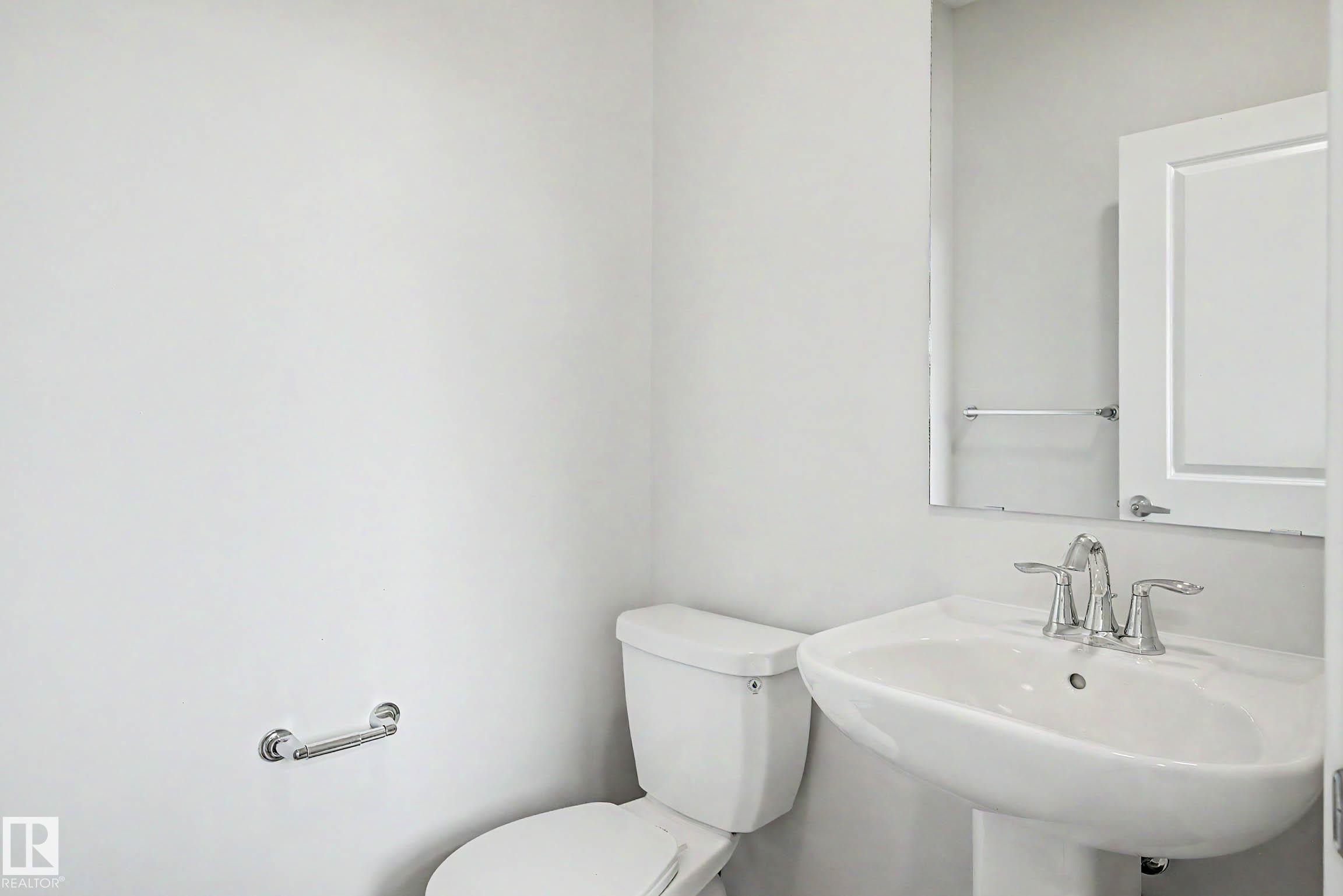21120 25 Ave Nw, Edmonton, AB - Indoor Photo Showing Bathroom