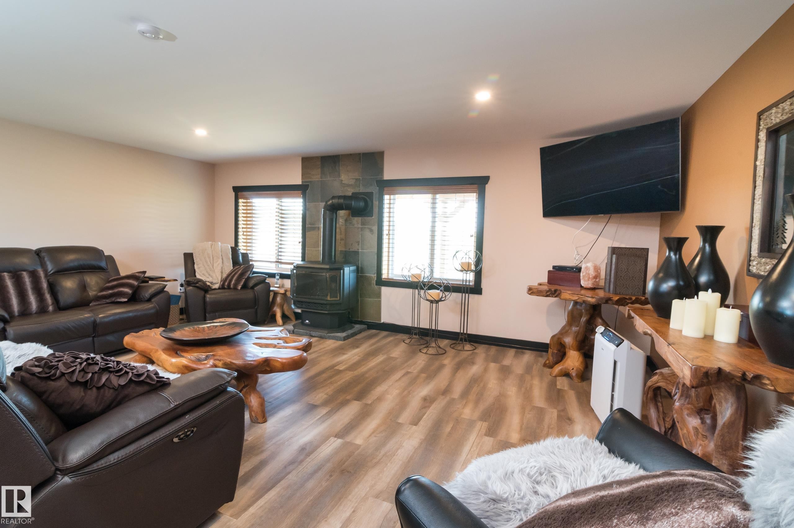 52430 Rr 192, Rural Beaver County, AB - Indoor Photo Showing Living Room