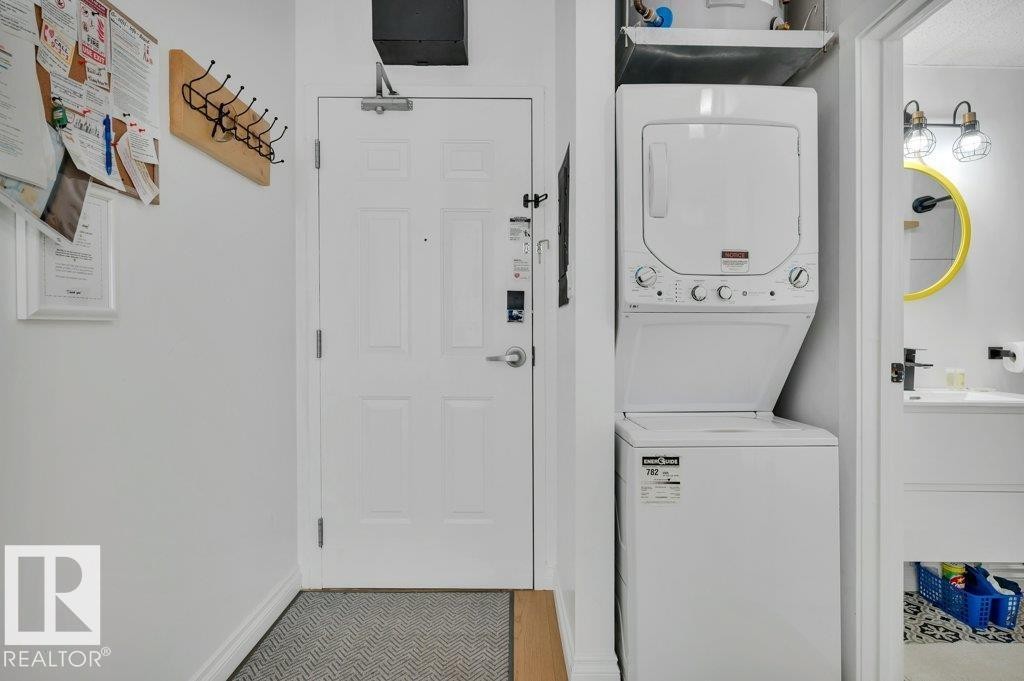 911 10024 Jasper Avenue, Edmonton, AB - Indoor Photo Showing Laundry Room