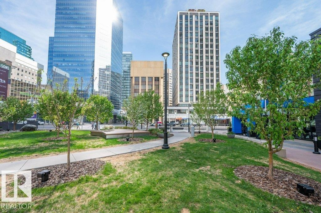 911 10024 Jasper Avenue, Edmonton, AB - Outdoor
