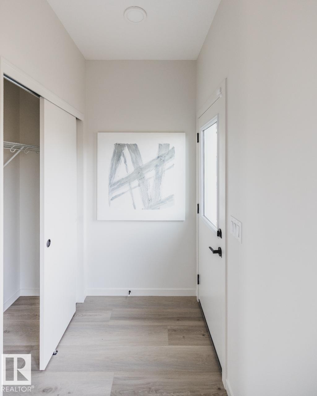 312 32 Street, Edmonton, AB - Indoor Photo Showing Other Room
