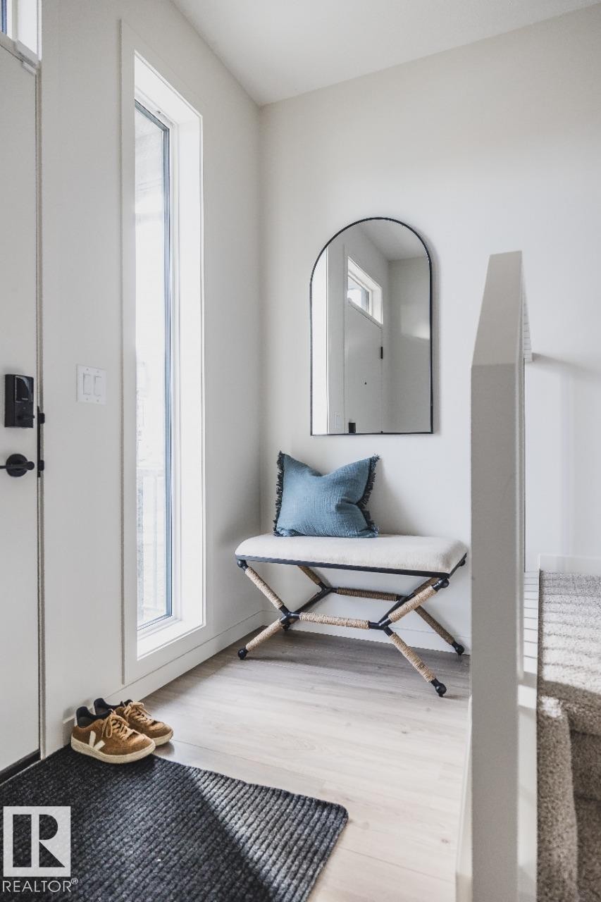 312 32 Street, Edmonton, AB - Indoor