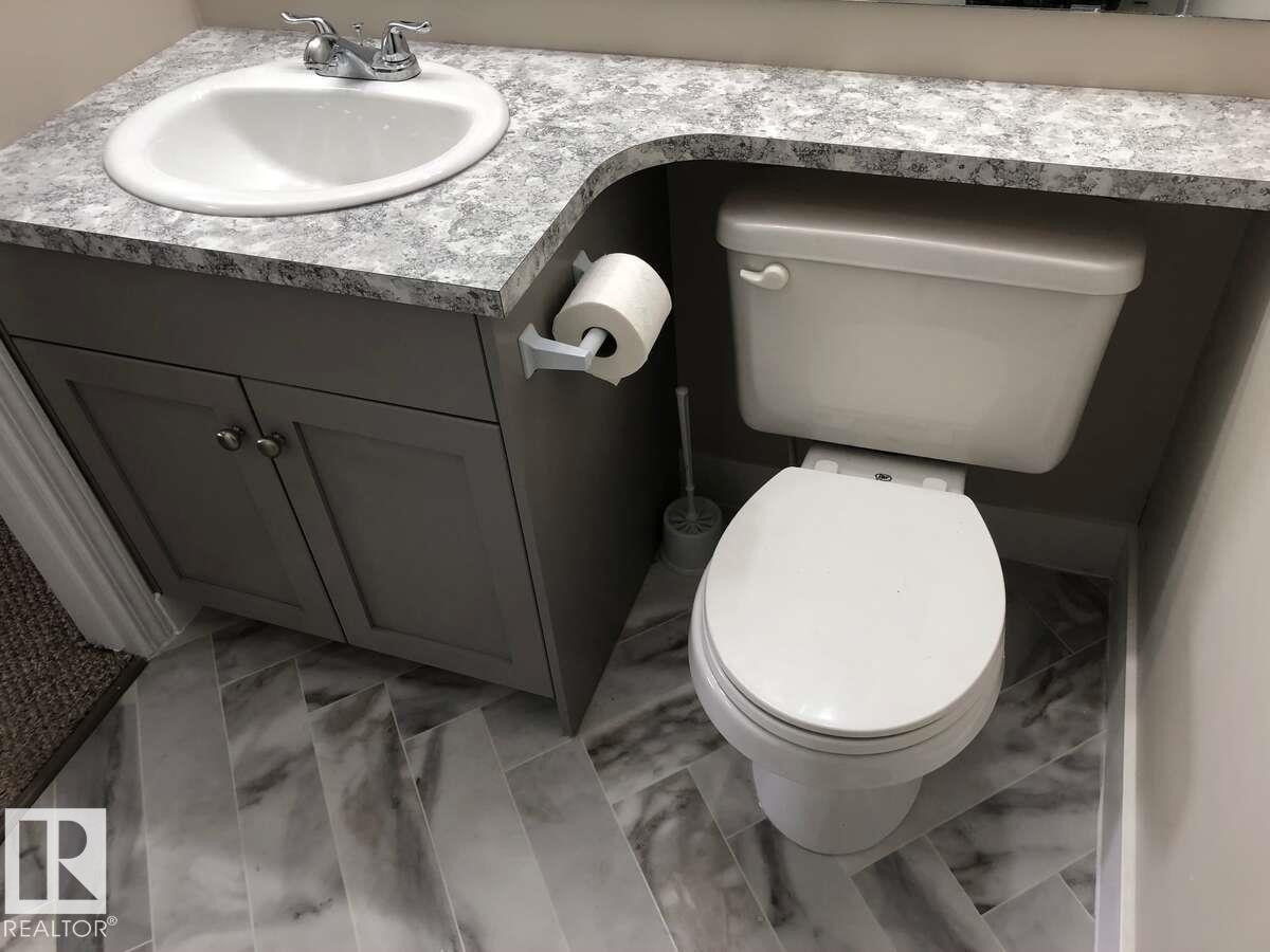 405 151 Edwards Drive, Edmonton, AB - Indoor Photo Showing Bathroom