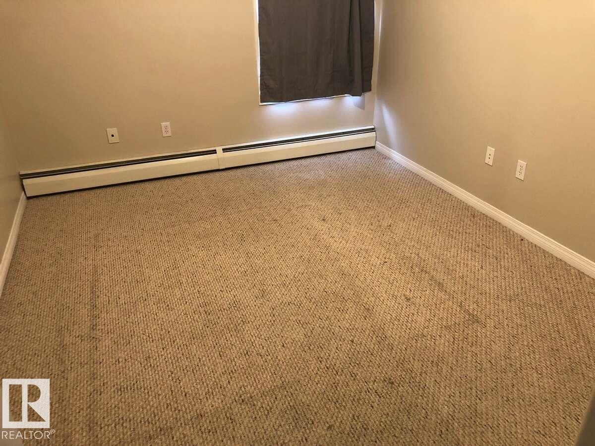 405 151 Edwards Drive, Edmonton, AB - Indoor Photo Showing Other Room