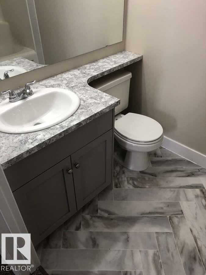 405 151 Edwards Drive, Edmonton, AB - Indoor Photo Showing Bathroom