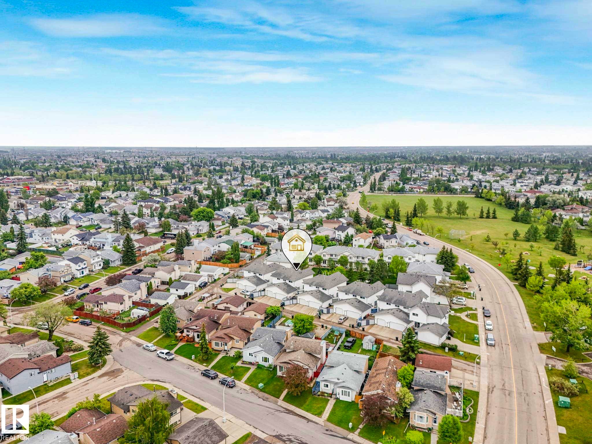 Image quality insufficient for description - 4031 38 Street, Edmonton, AB