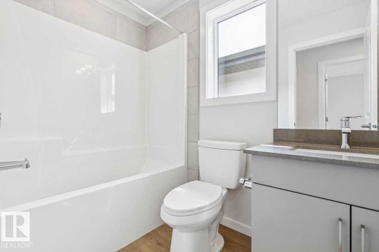 61 Gambel Loop, Spruce Grove, AB - Indoor Photo Showing Bathroom