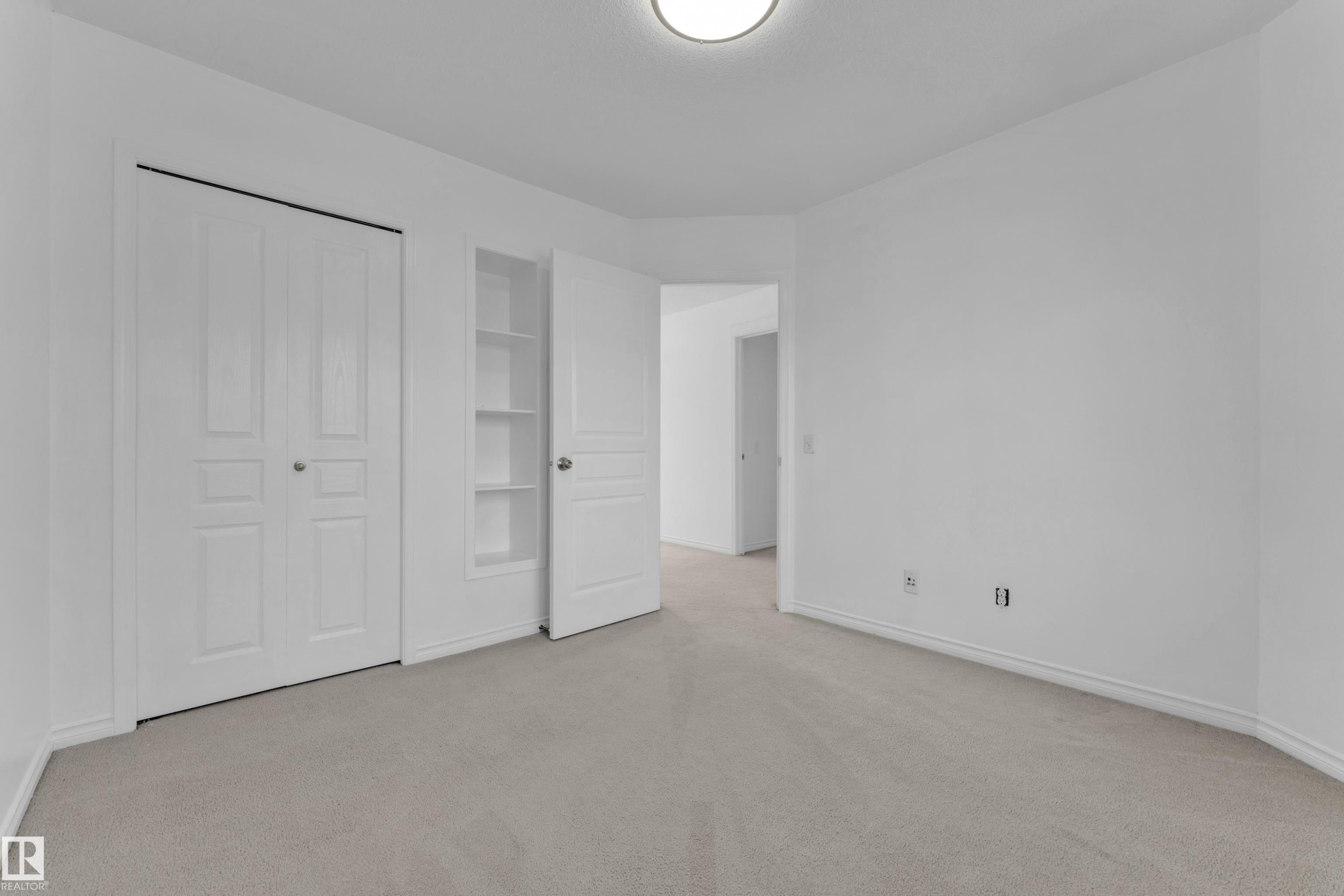 5528 209 Street, Edmonton, AB