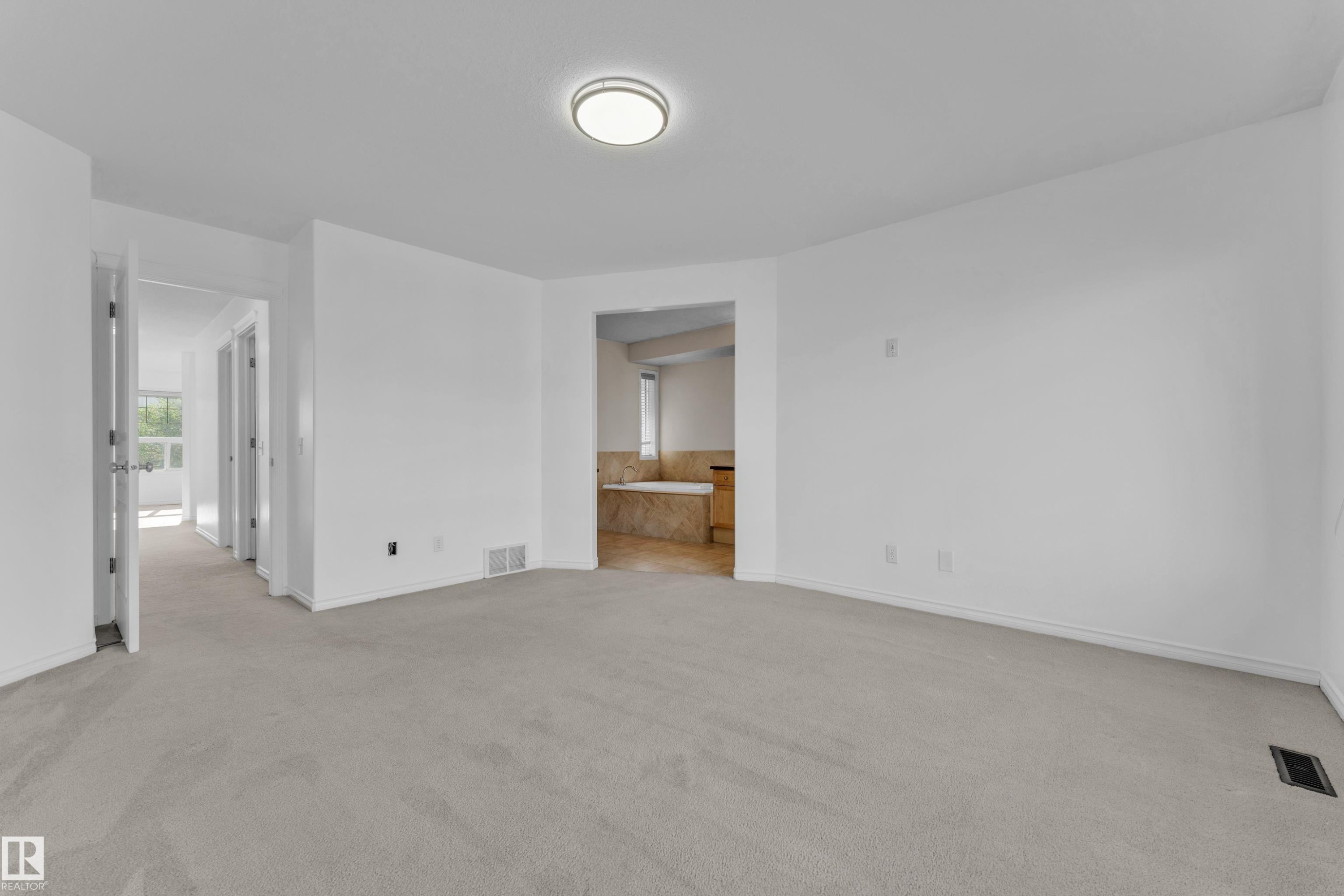 5528 209 Street, Edmonton, AB