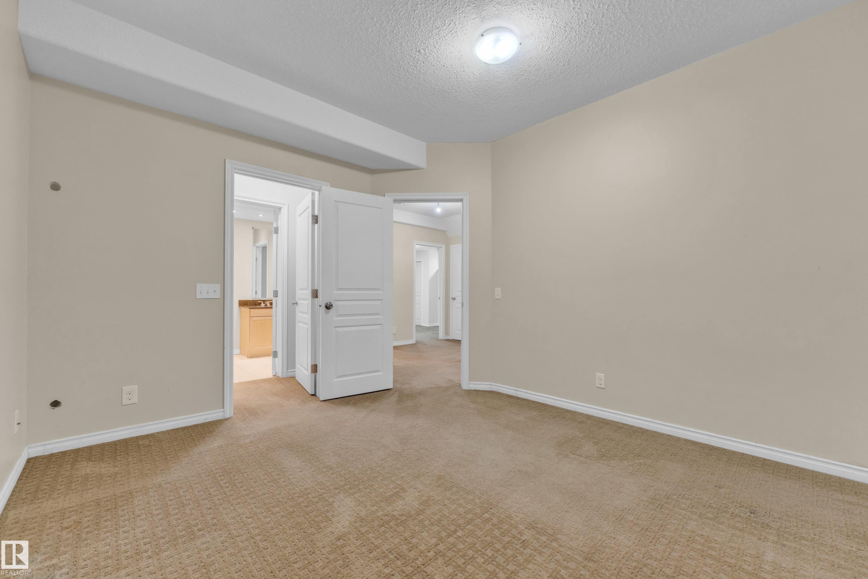 5528 209 Street, Edmonton, AB