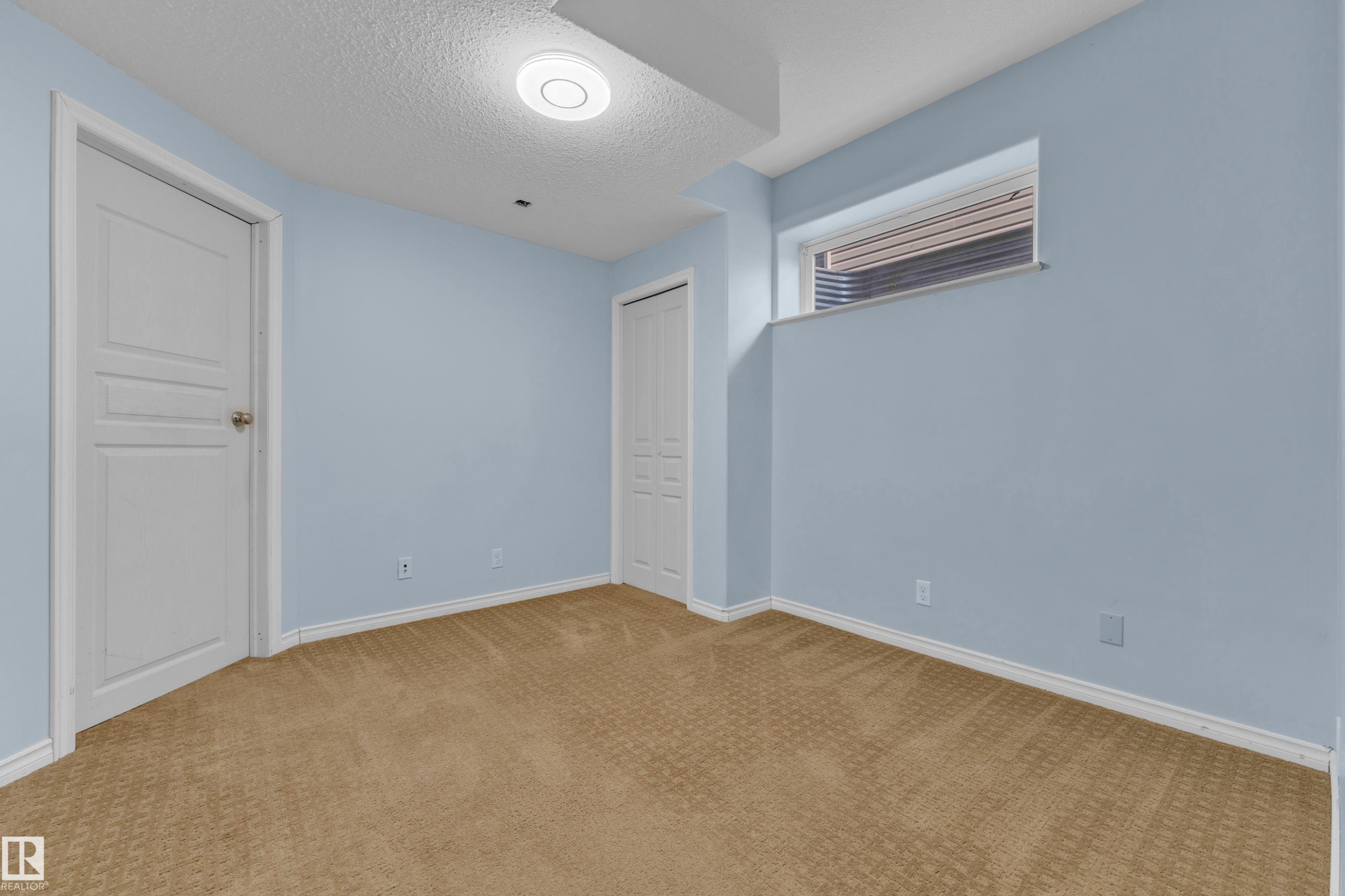 5528 209 Street, Edmonton, AB