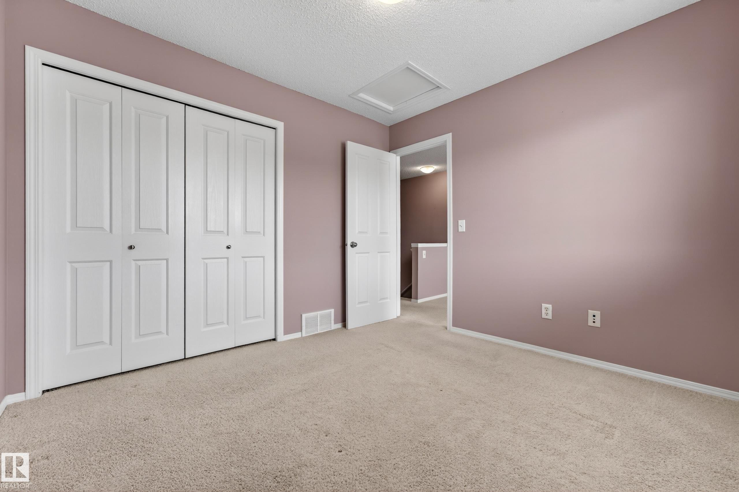 5917 South Terwillegar Boulevard, Edmonton, AB - Indoor Photo Showing Other Room