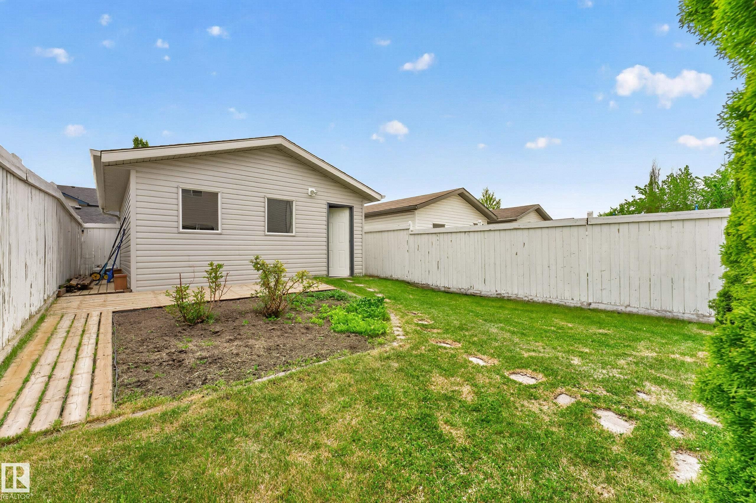 5917 South Terwillegar Boulevard, Edmonton, AB - Outdoor