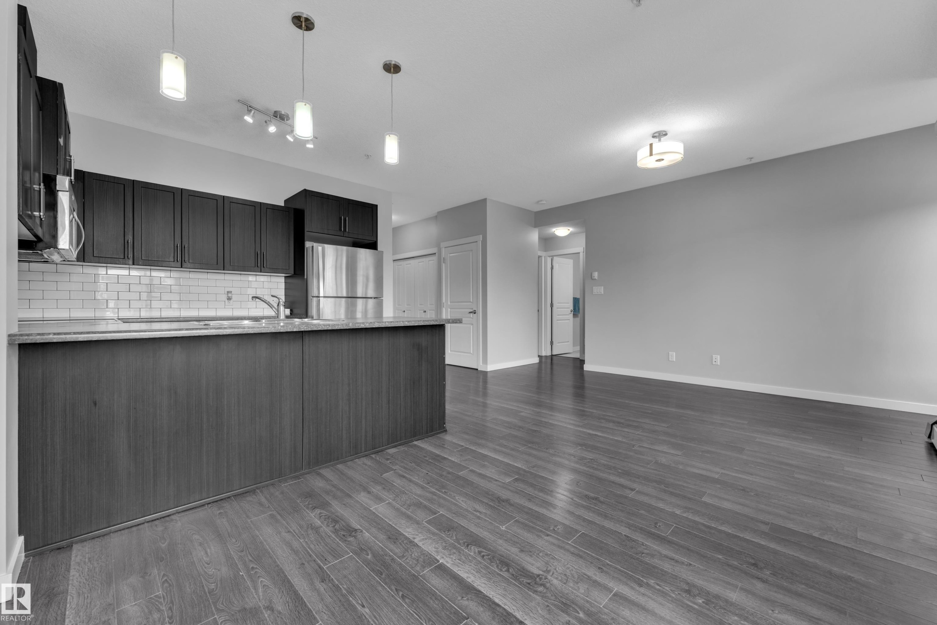 214 812 Welsh Drive, Edmonton, AB