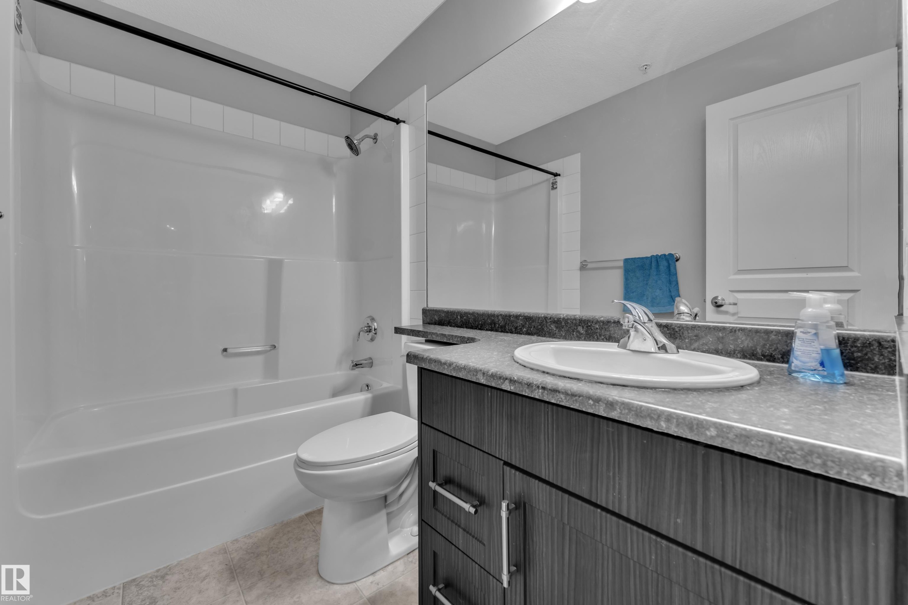 214 812 Welsh Drive, Edmonton, AB