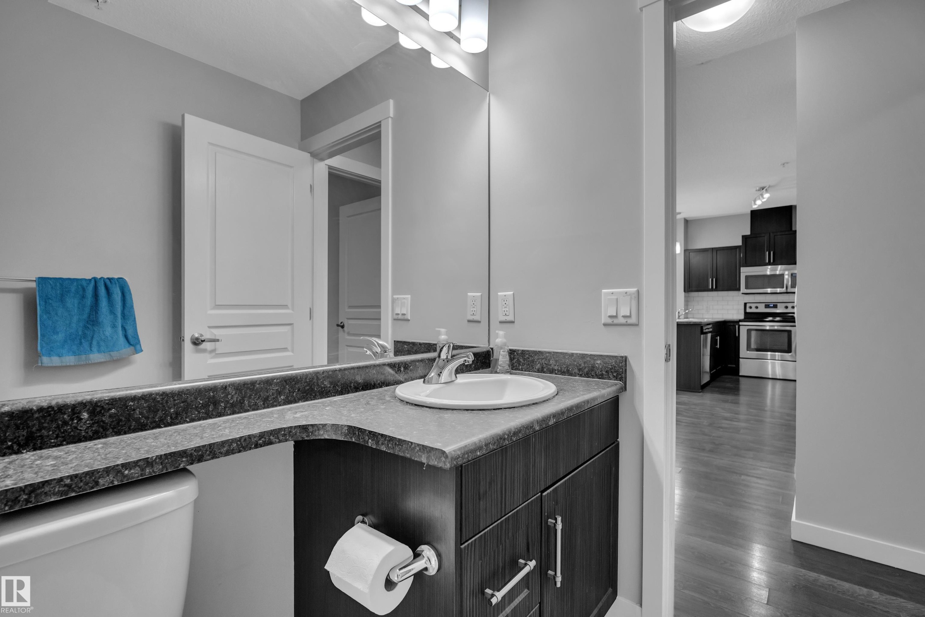 214 812 Welsh Drive, Edmonton, AB