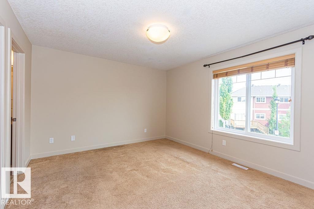 8 450 Mcconachie Way, Edmonton, AB