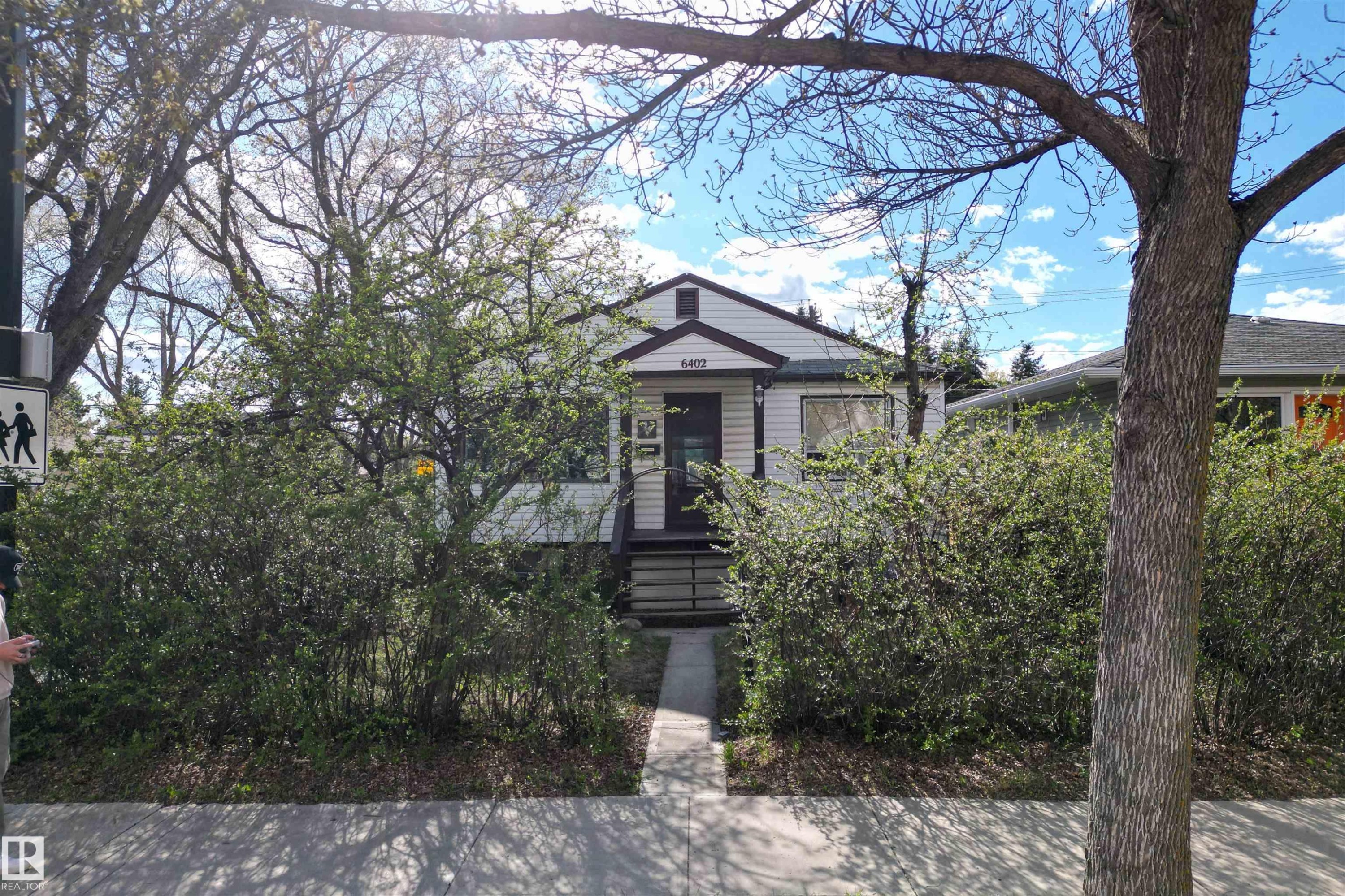 6402 106 Street Nw, Edmonton, AB