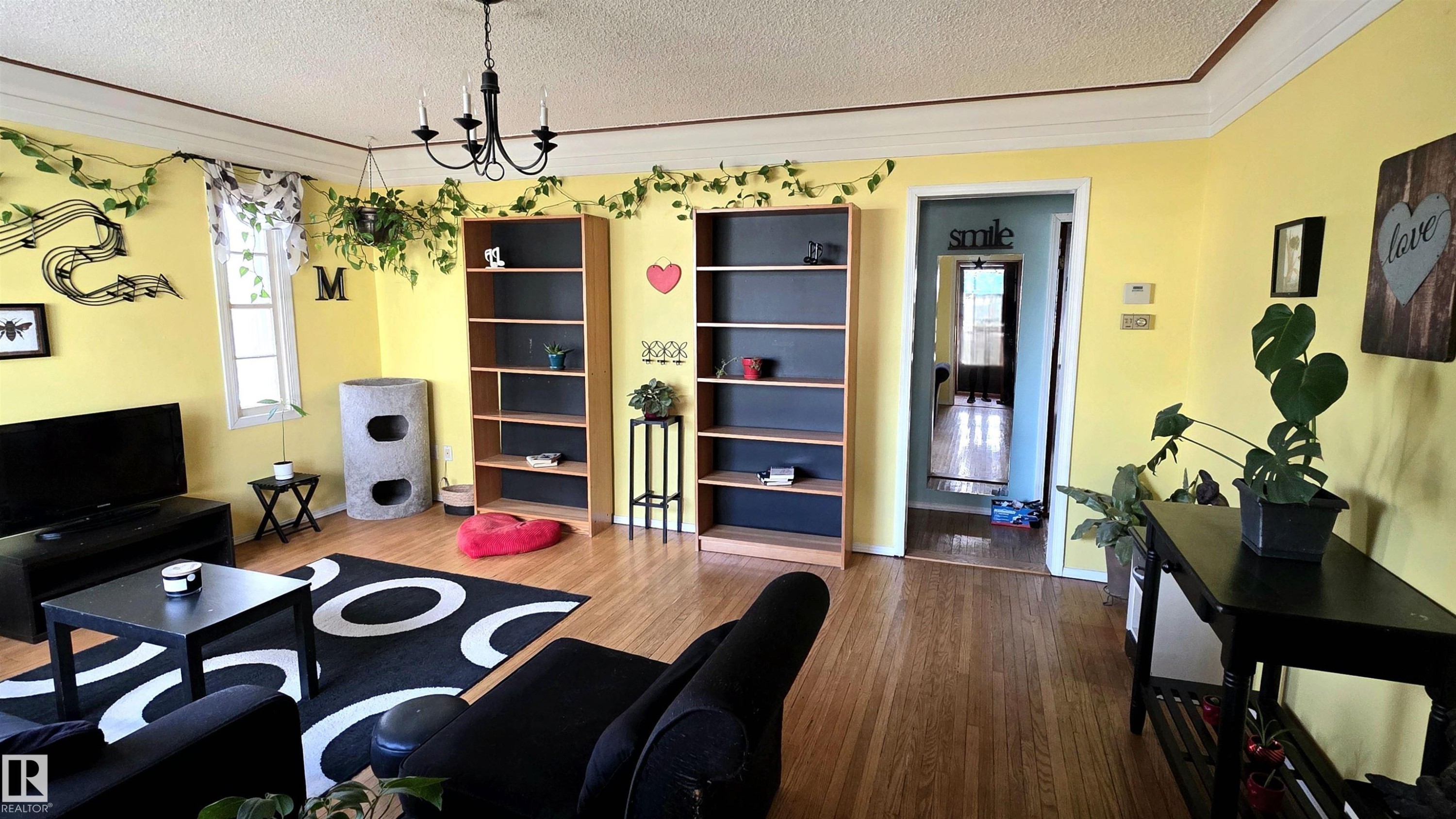6402 106 Street Nw, Edmonton, AB