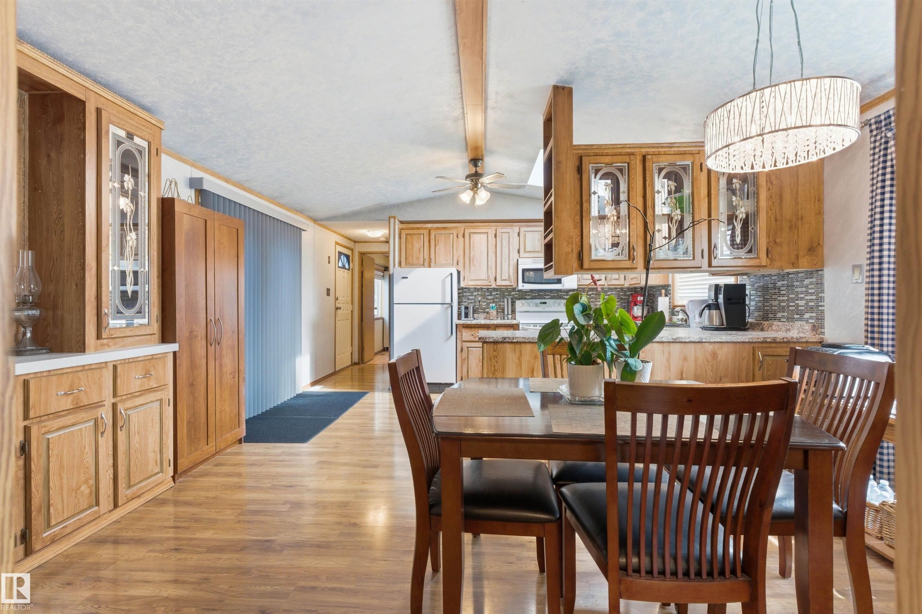 5 3400 48 Street, Stony Plain, AB - Indoor Photo Showing Dining Room
