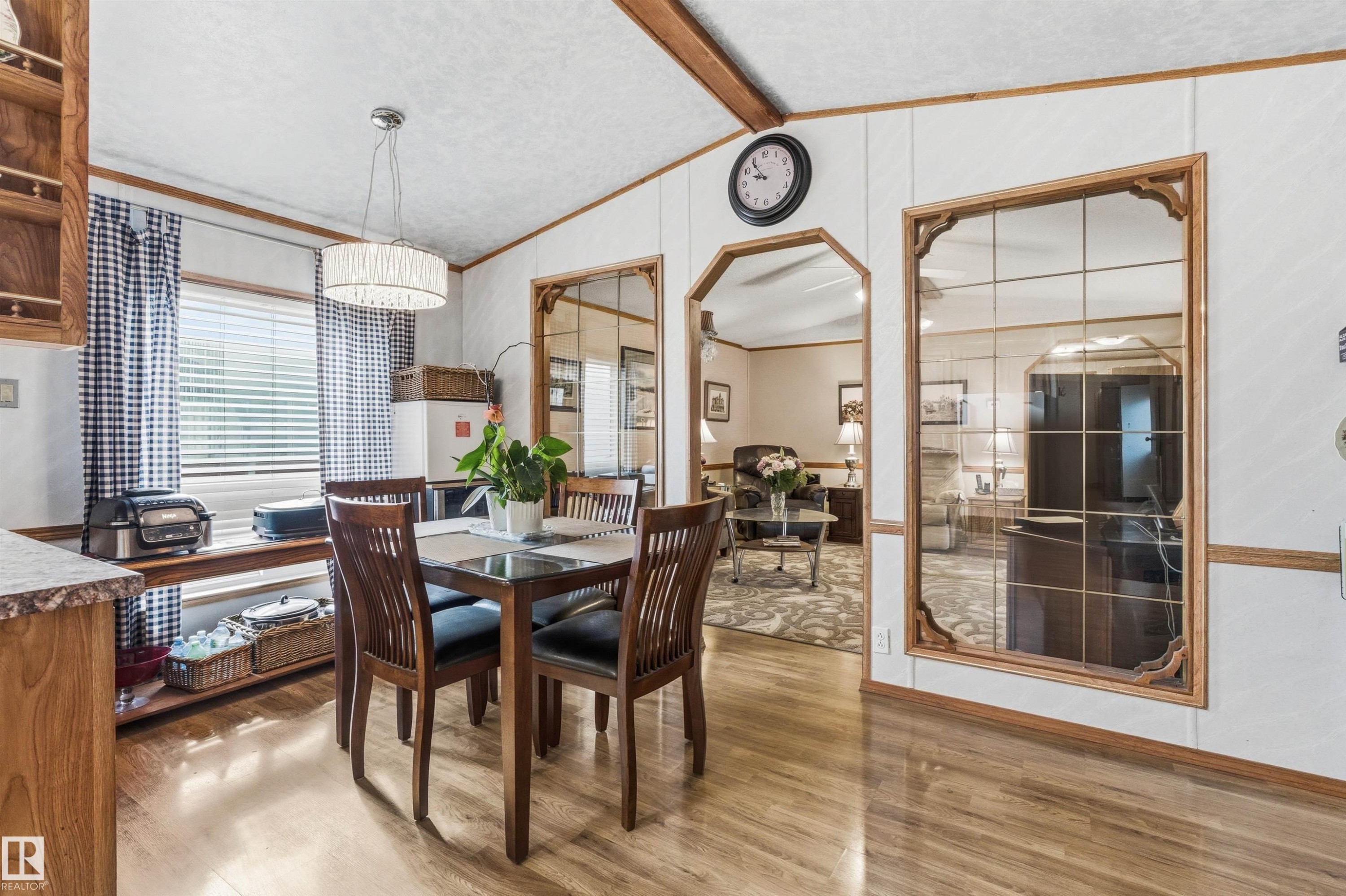 5 3400 48 Street, Stony Plain, AB - Indoor Photo Showing Dining Room