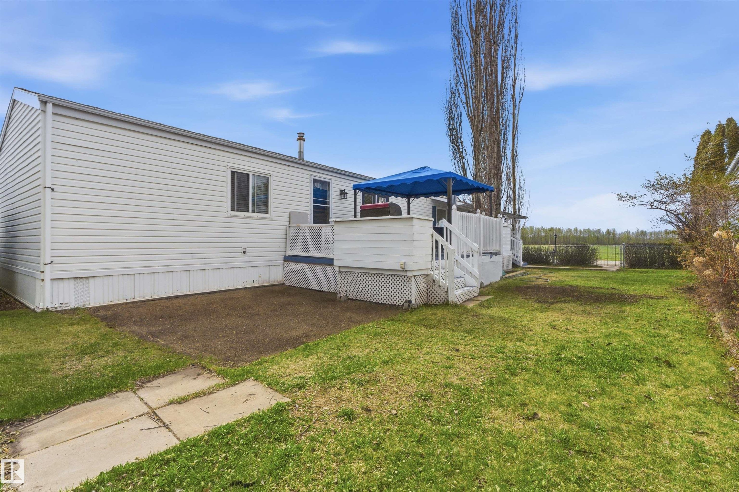 5 3400 48 Street, Stony Plain, AB - Outdoor
