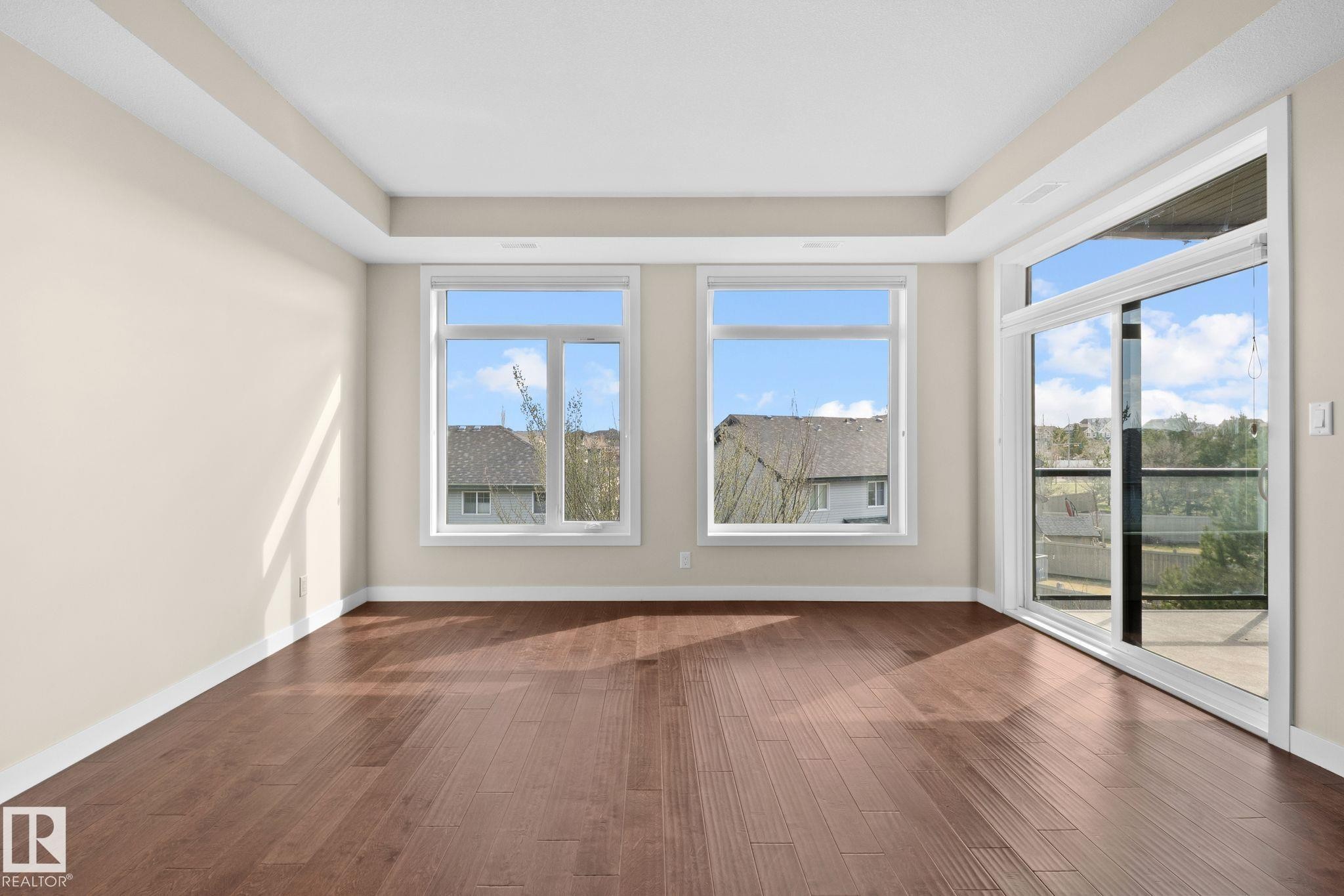 Empty room - 309 625 Leger Way, Edmonton, AB