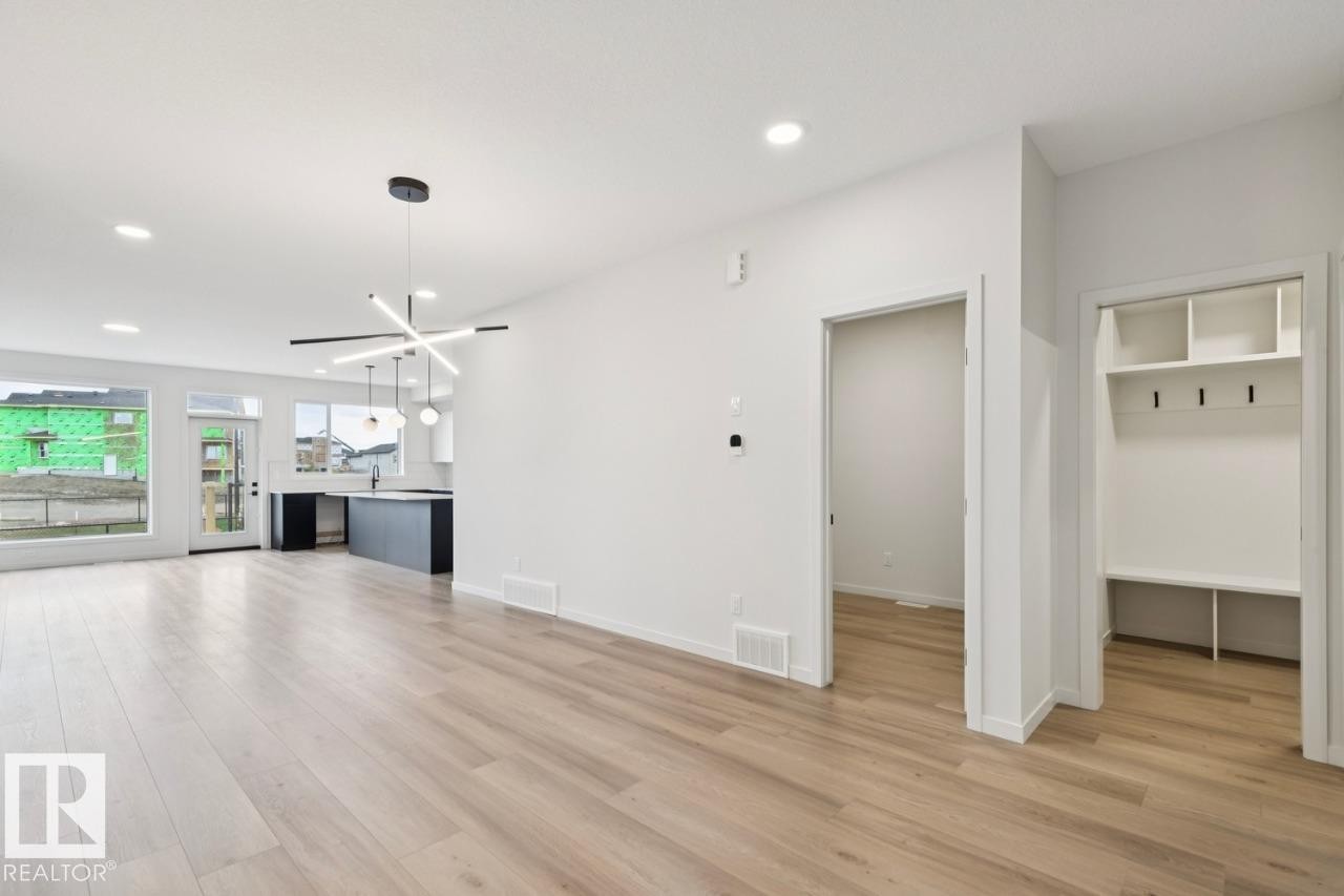 3019 5 Avenue, Edmonton, AB