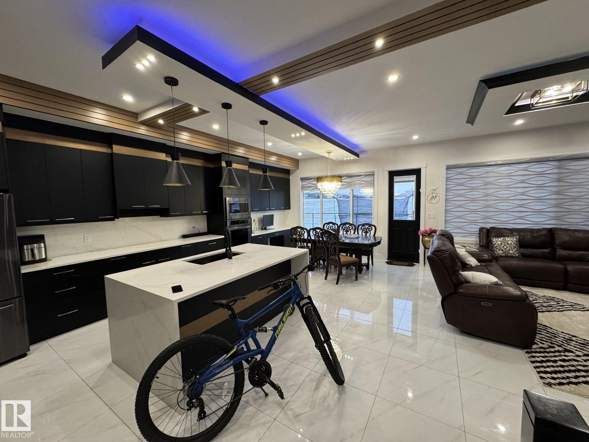 Kitchen - 2123 18 Avenue, Edmonton, AB